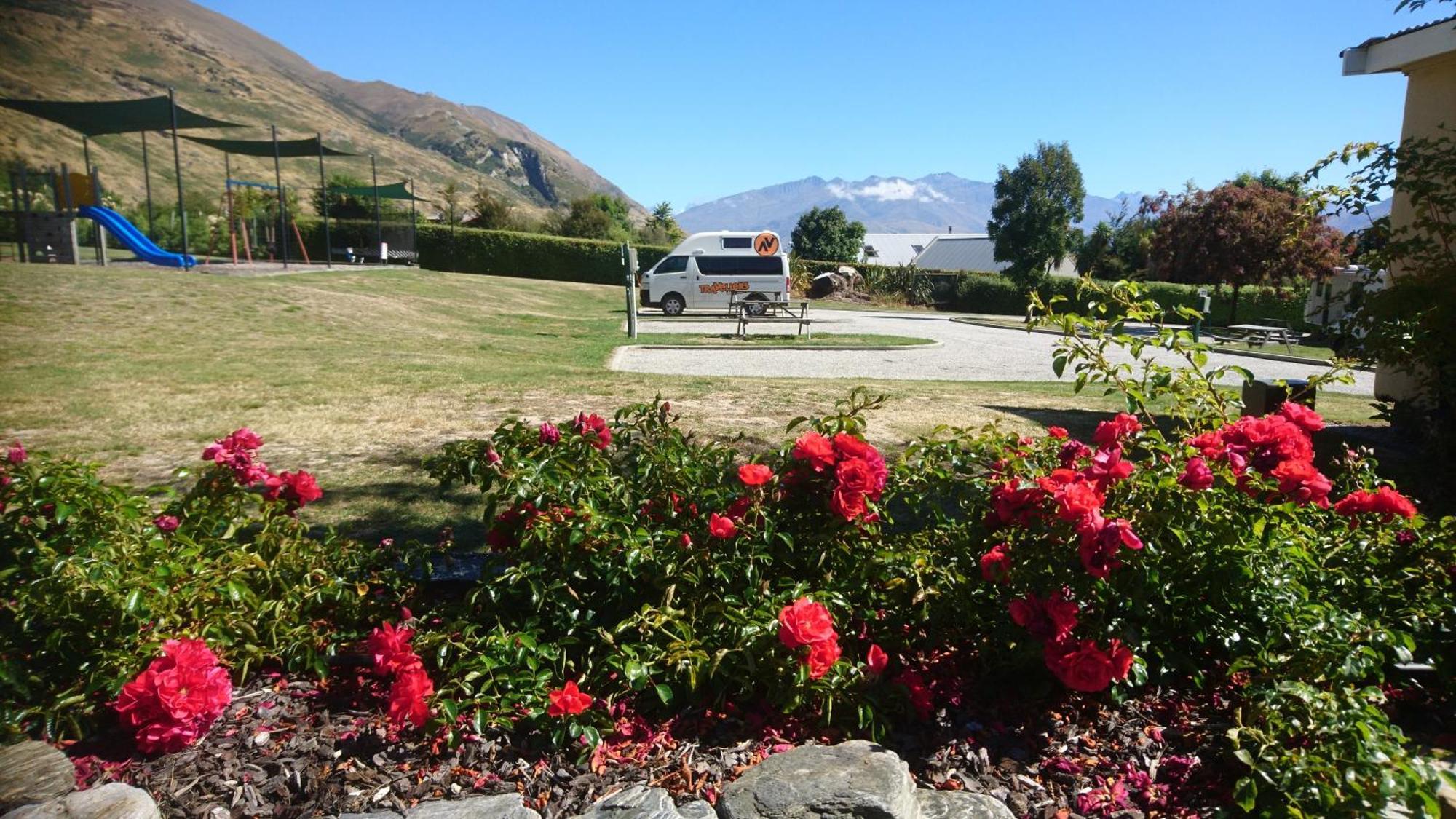 Wanaka Top 10 Holiday Park Extérieur photo