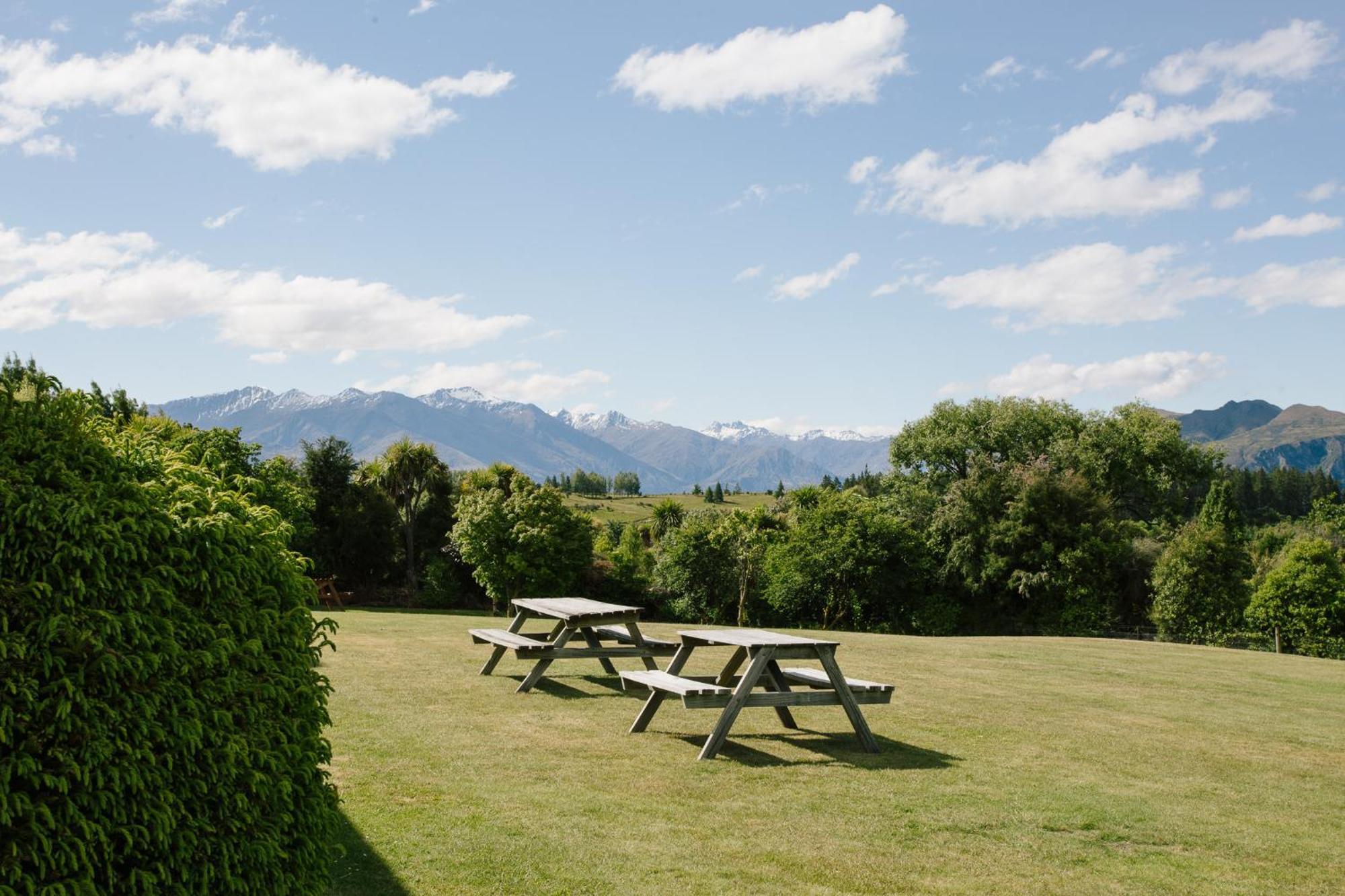 Wanaka Top 10 Holiday Park Extérieur photo